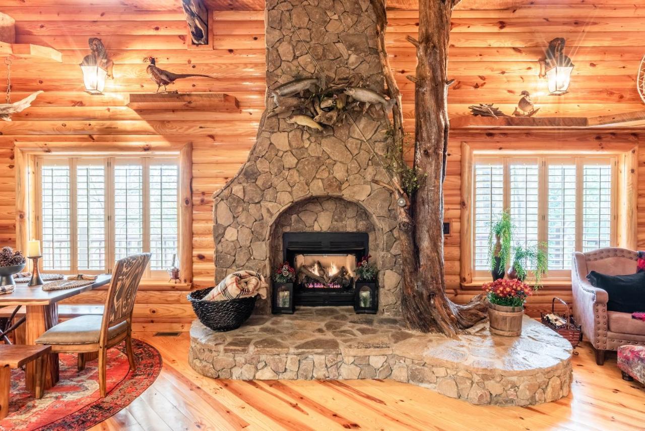 Iron Mountain Lodge - Beautiful Cabin With Forest & Mountain Views! Butler Bagian luar foto