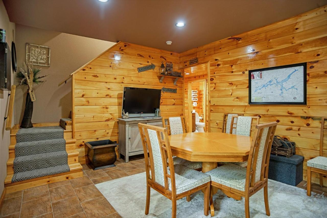 Iron Mountain Lodge - Beautiful Cabin With Forest & Mountain Views! Butler Bagian luar foto