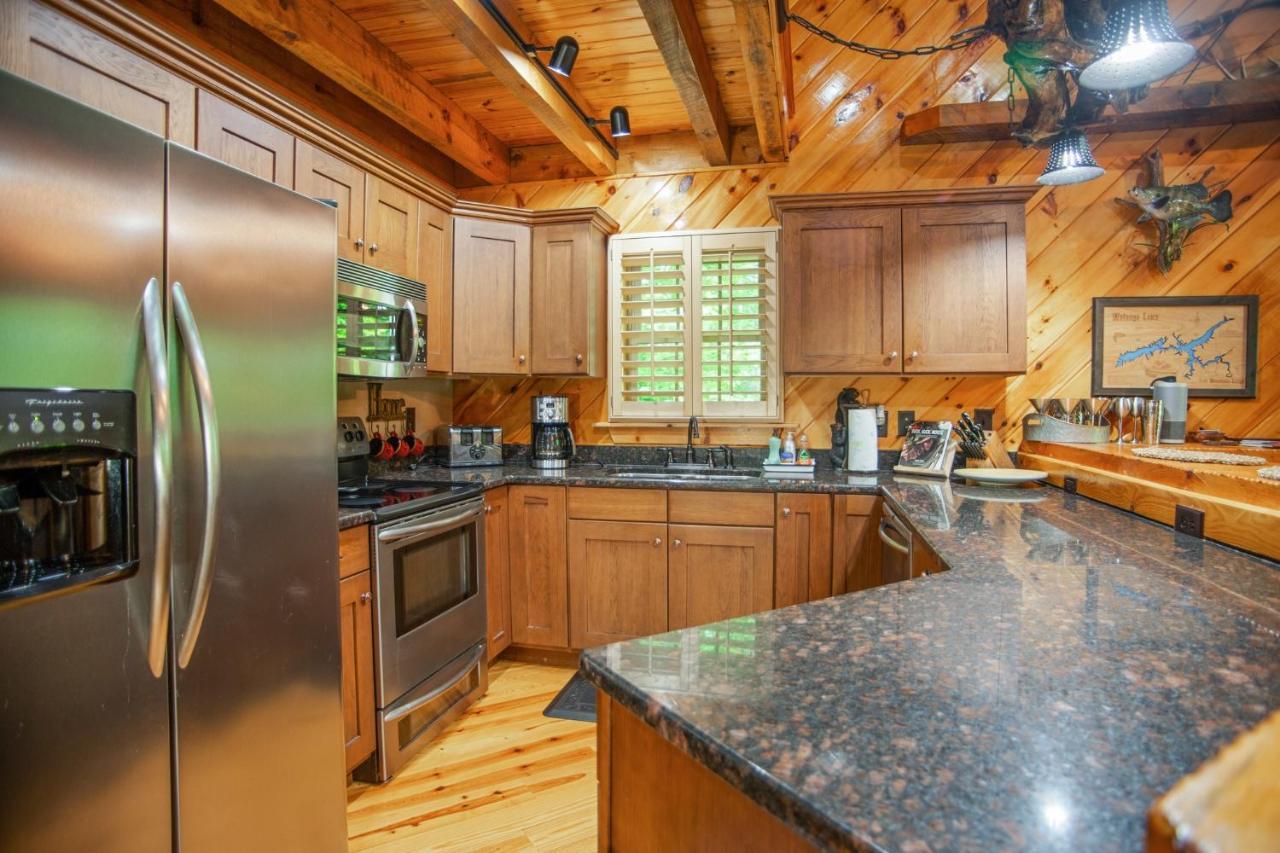 Iron Mountain Lodge - Beautiful Cabin With Forest & Mountain Views! Butler Bagian luar foto