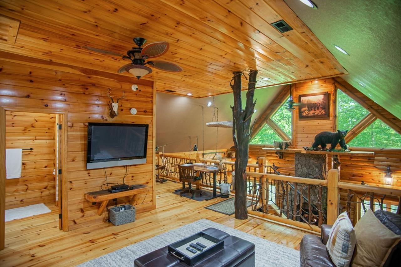 Iron Mountain Lodge - Beautiful Cabin With Forest & Mountain Views! Butler Bagian luar foto